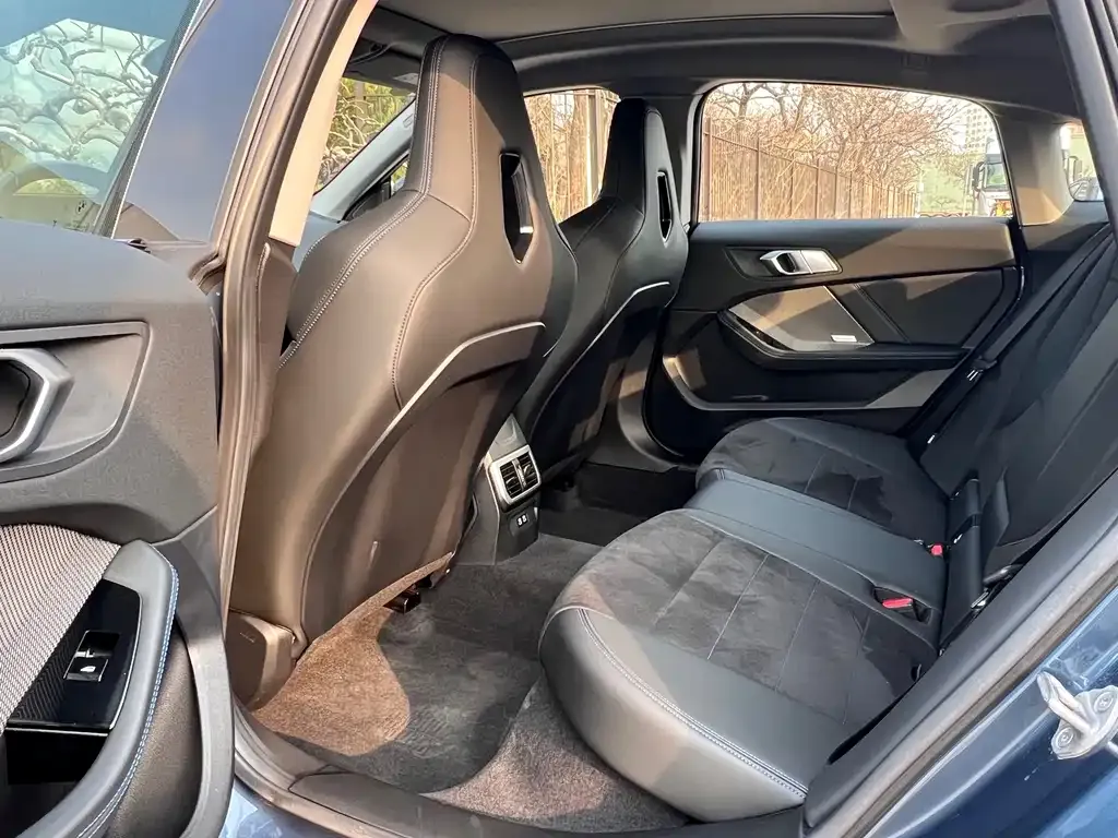 BMW 2 Series 2025 из CN, фото 6