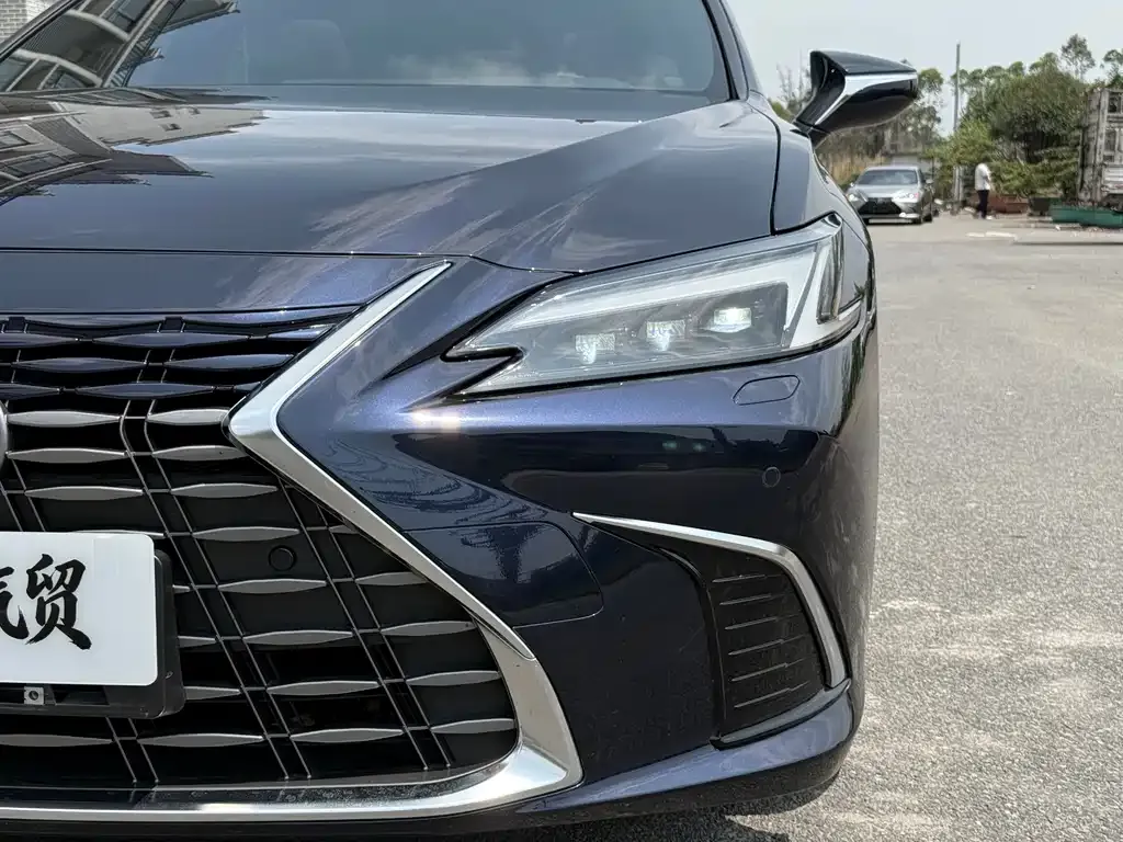 Lexus ES 2025 из CN, фото 8