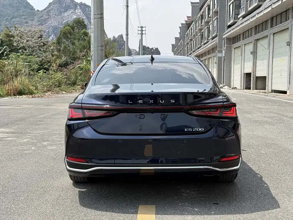 Lexus ES 2025 из CN, фото 6