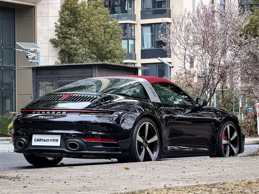 Porsche 911 2022 из CN, фото 10