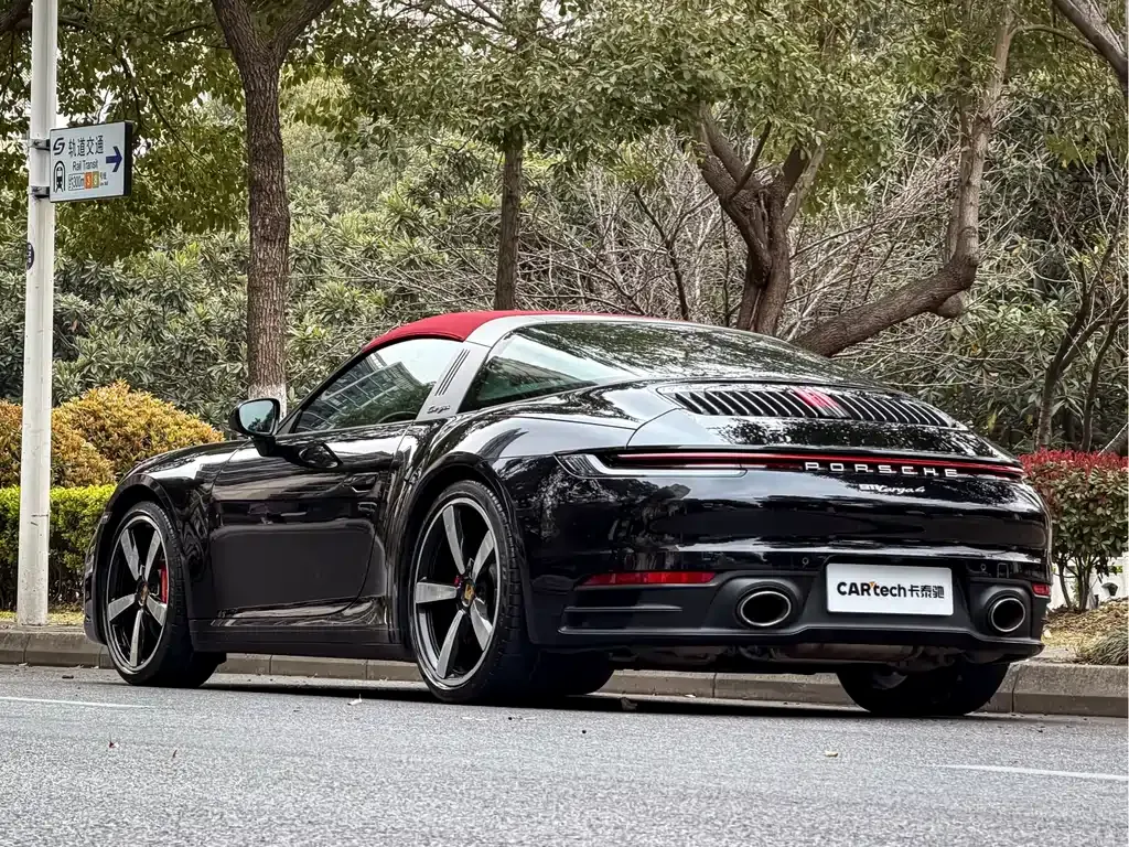 Porsche 911 2022 из CN, фото 6