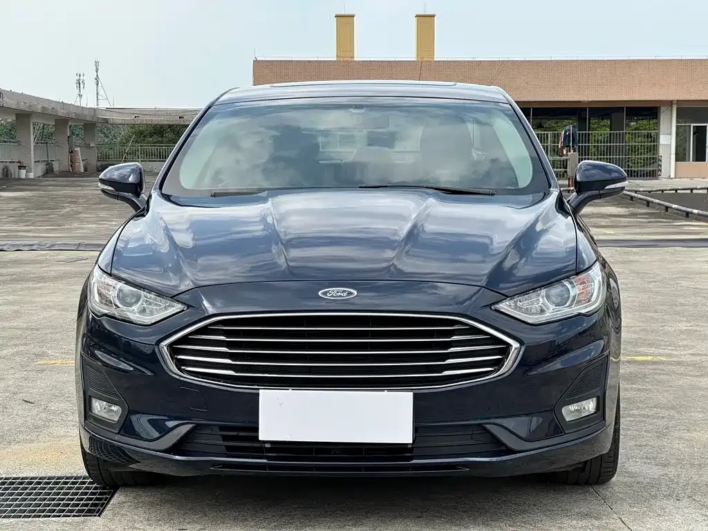 Ford Mondeo 2022 из CN, фото 2