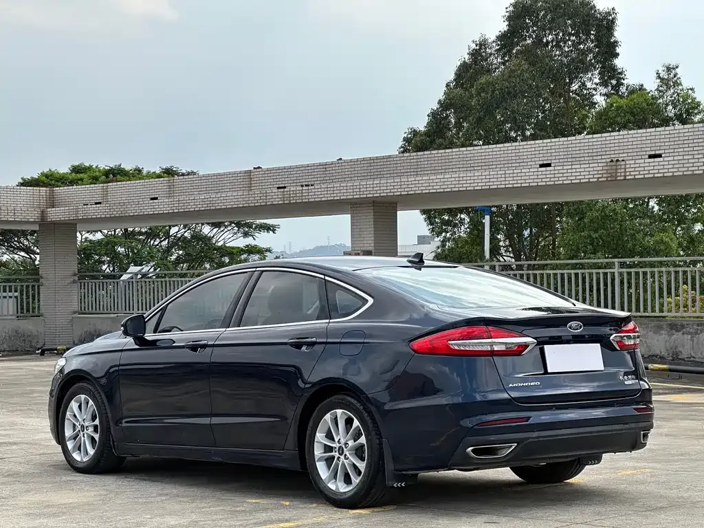 Ford Mondeo 2022 из CN, фото 7
