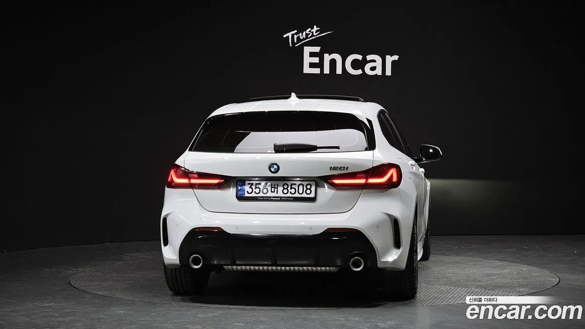 BMW 1-Series 2024 из KR, фото 3