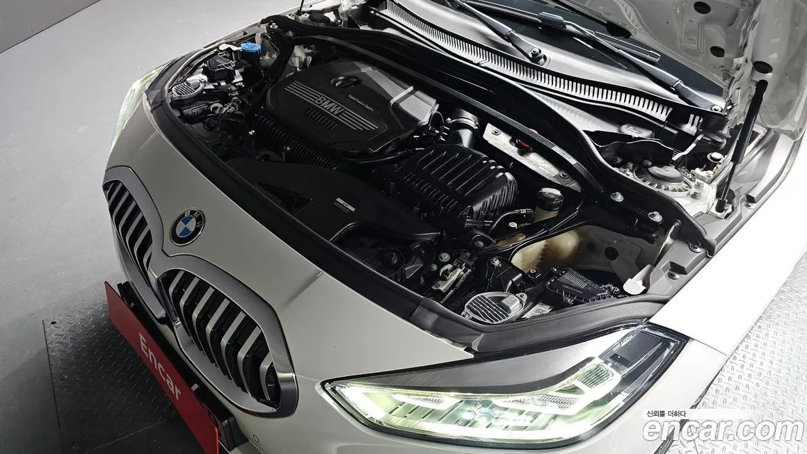 BMW 1-Series 2024 из KR, фото 5