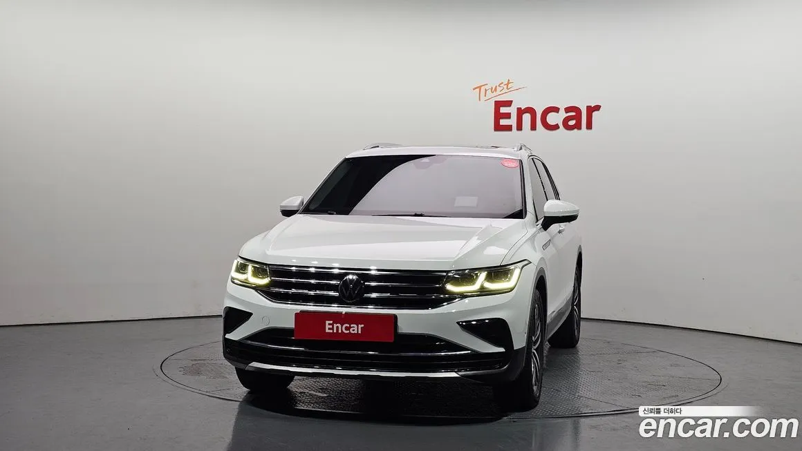Volkswagen Tiguan — фото 3