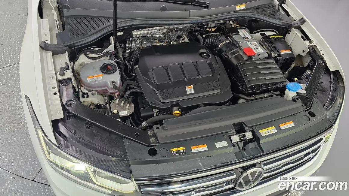 Volkswagen Tiguan — фото 4