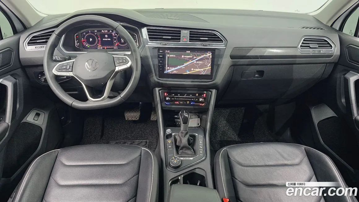 Volkswagen Tiguan — фото 9