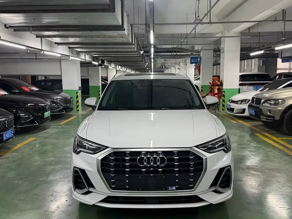 Audi Q3 — фото 8