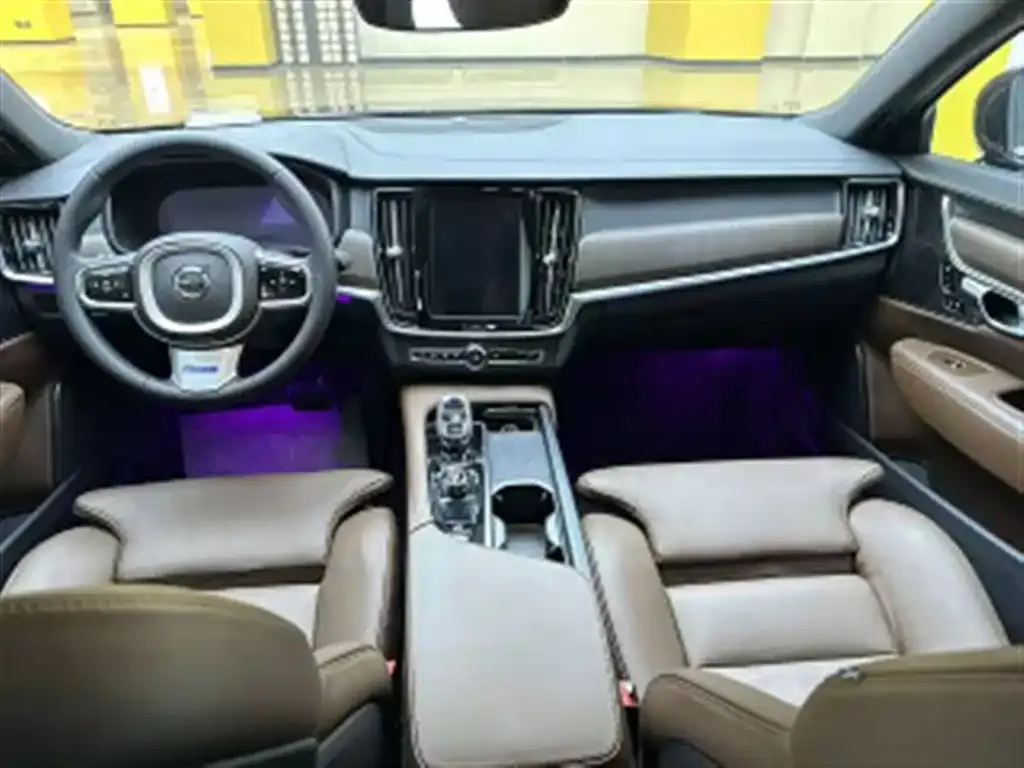 Volvo S90 2023 из CN, фото 9