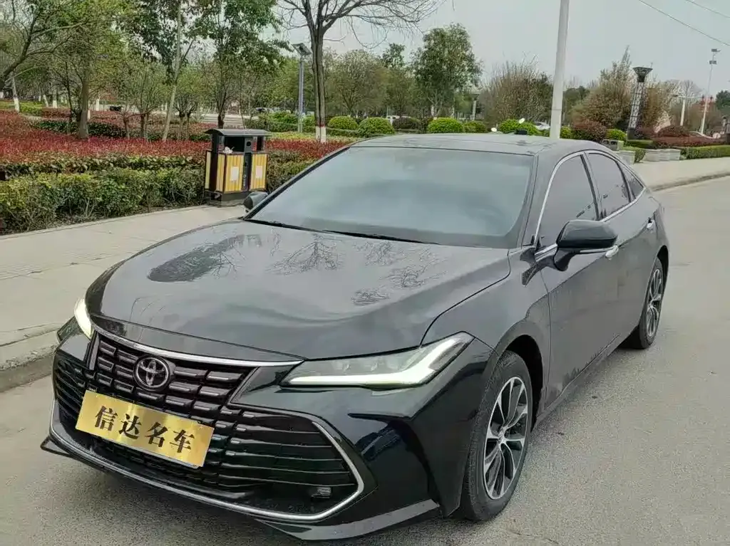 Toyota Avalon 2023 из CN, фото 1