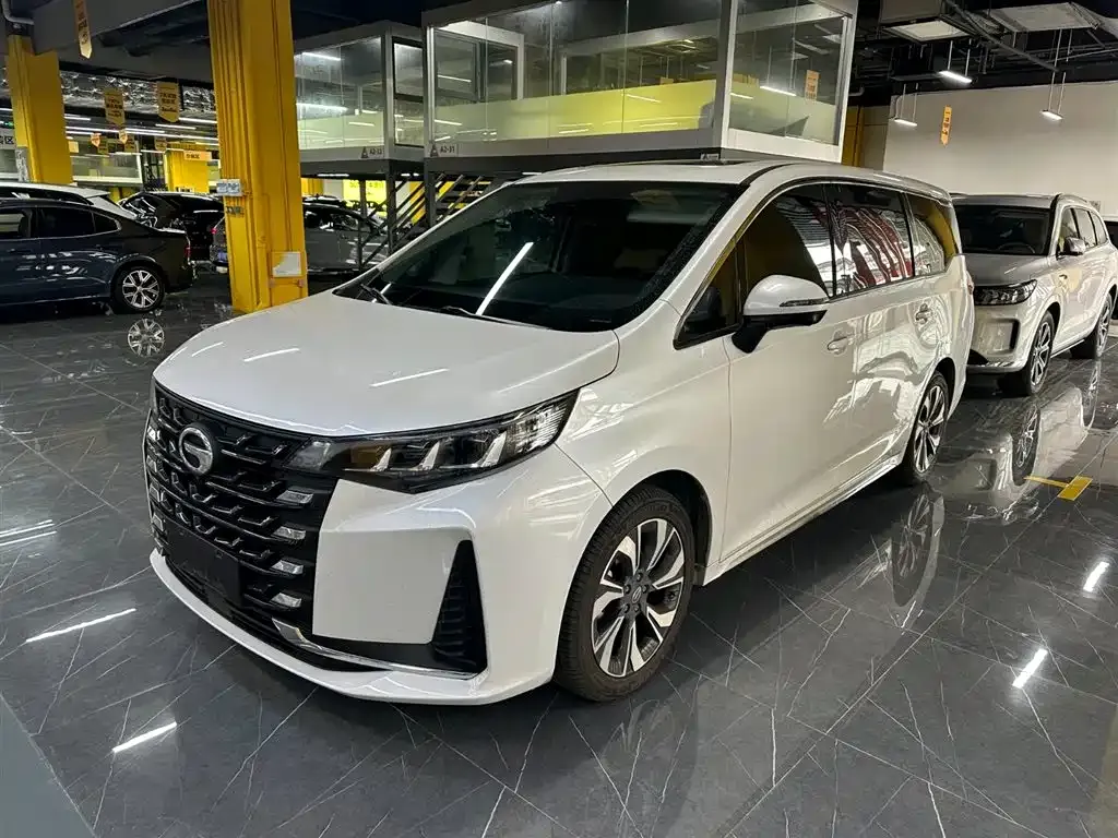 GAC Motor Trumpchi M6 — фото 1