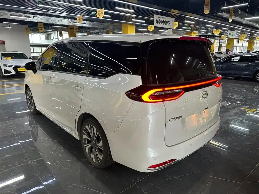 GAC Motor Trumpchi M6 — фото 4