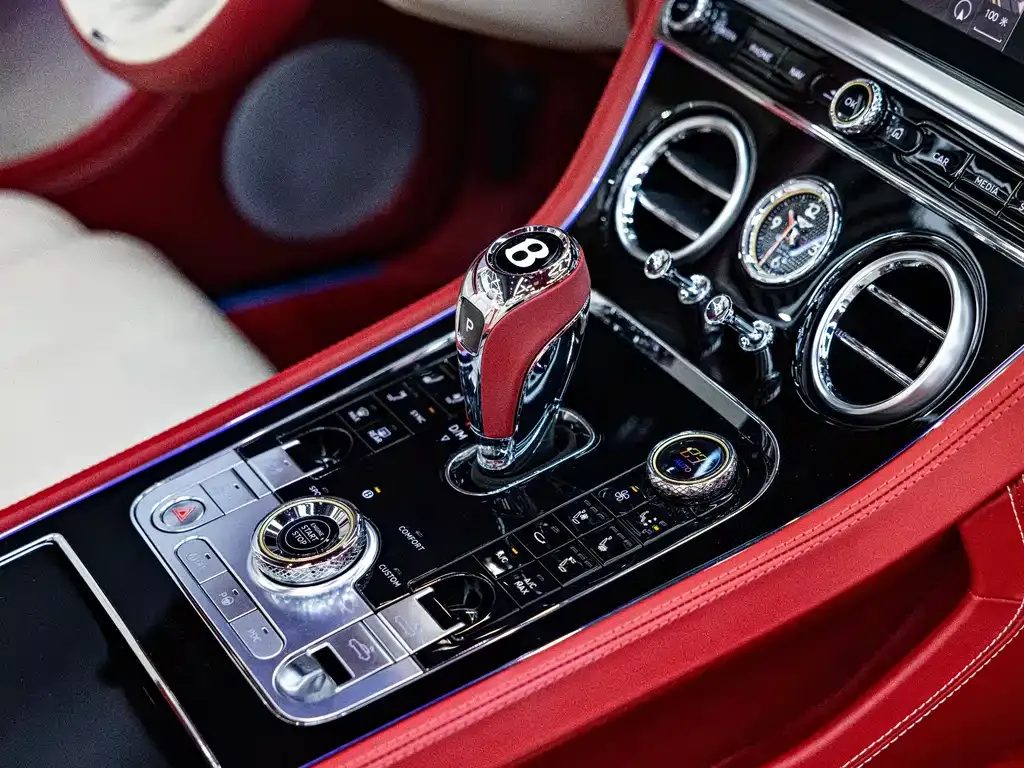 Bentley Continental 2025 из CN, фото 9