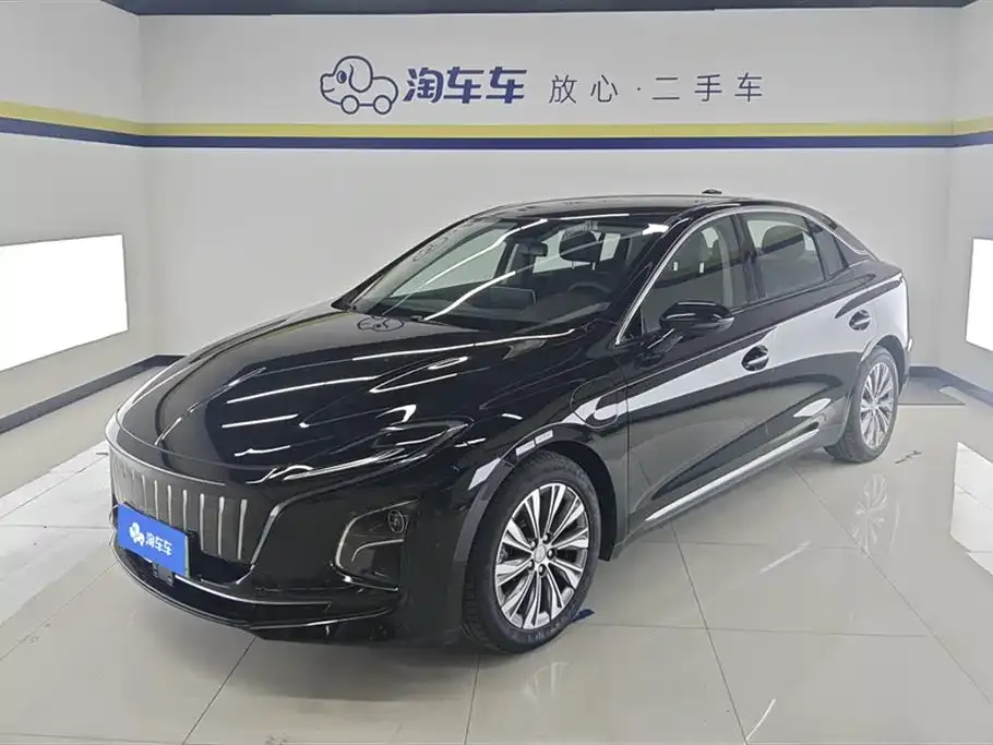 Hongqi E-QM5 — фото 1