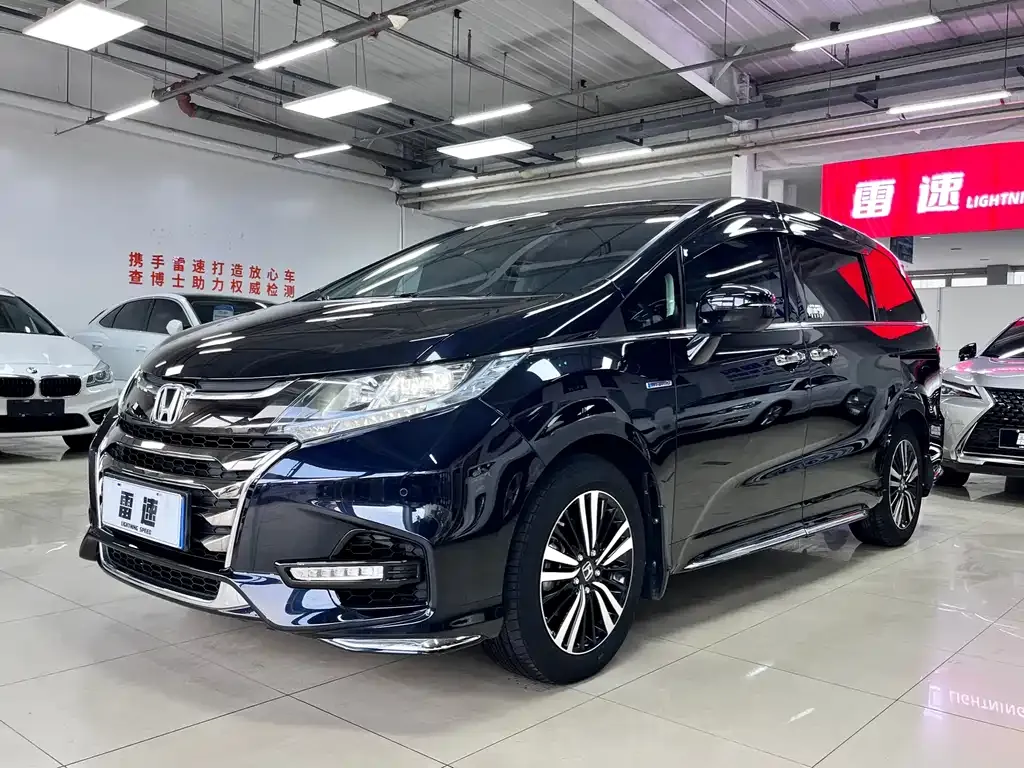 Honda Odyssey — фото 1