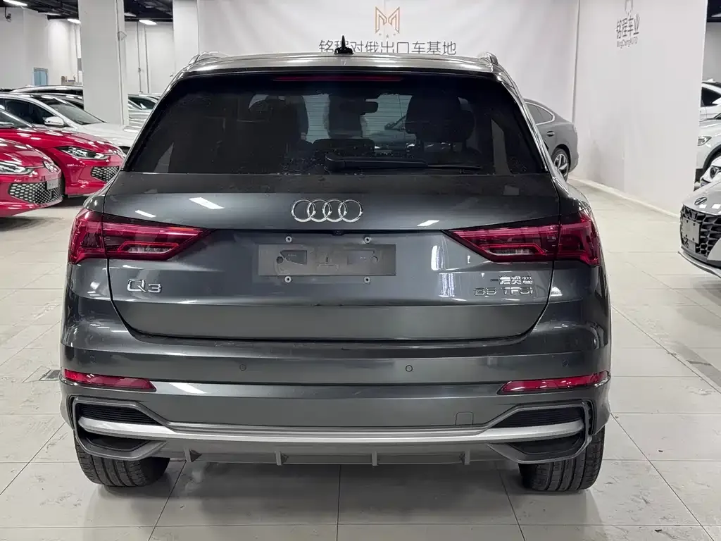 Audi Q3 — фото 5