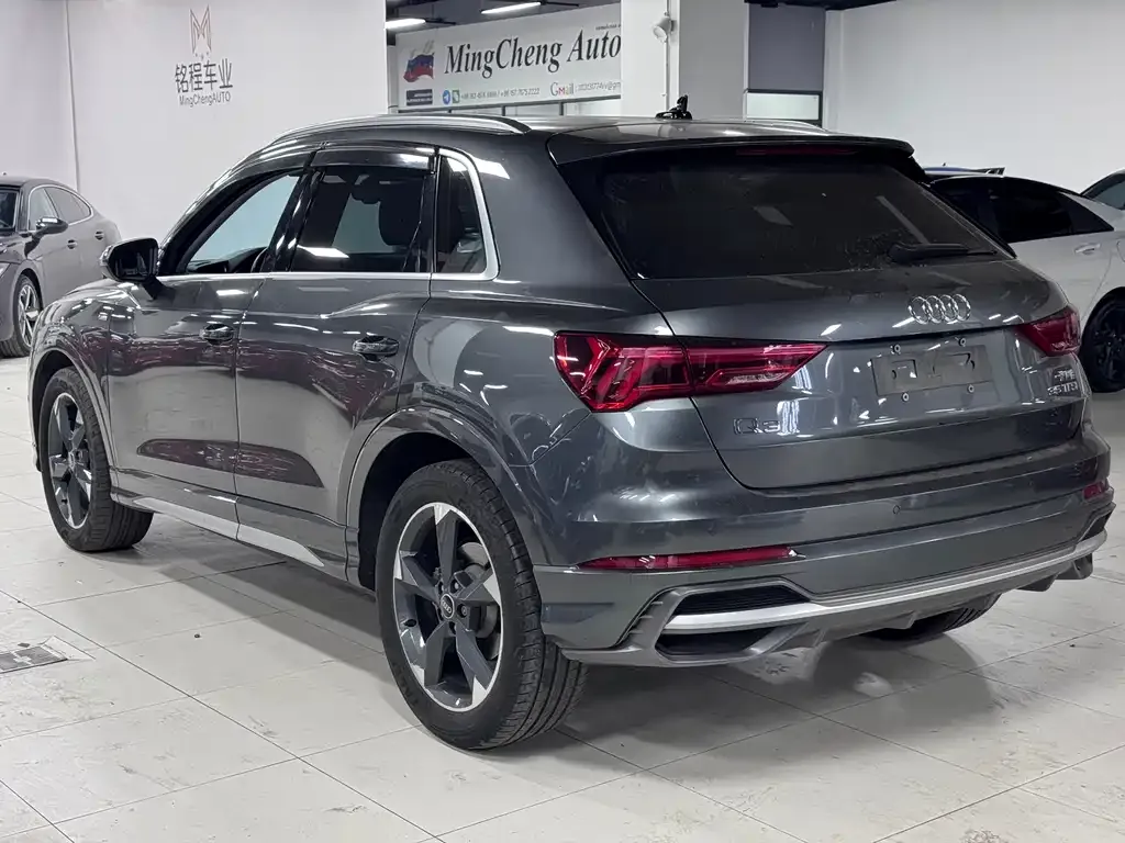 Audi Q3 — фото 10