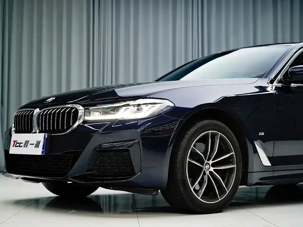BMW 5 Series — фото 3