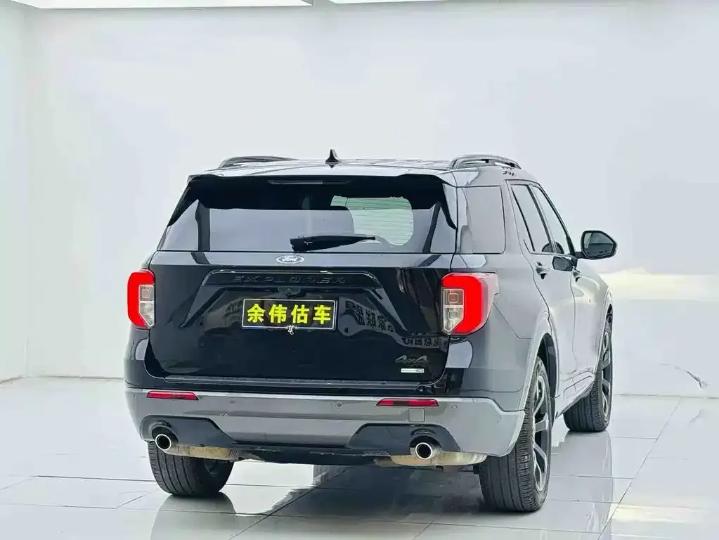 Ford Explorer 2021 из CN, фото 2
