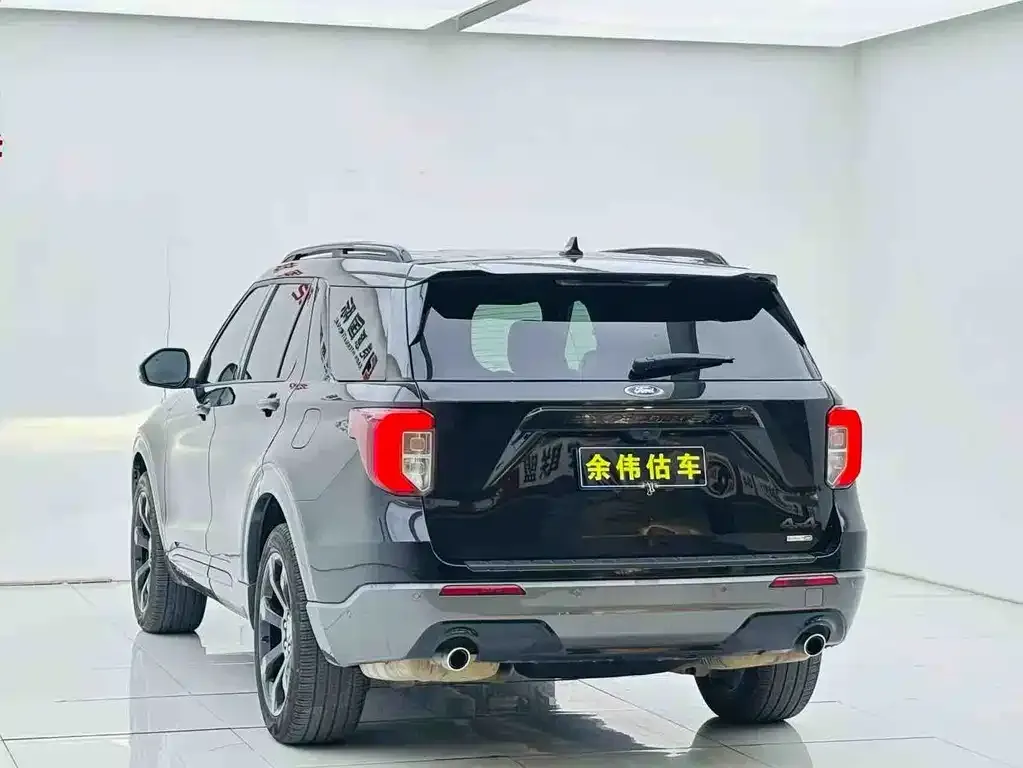 Ford Explorer 2021 из CN, фото 3