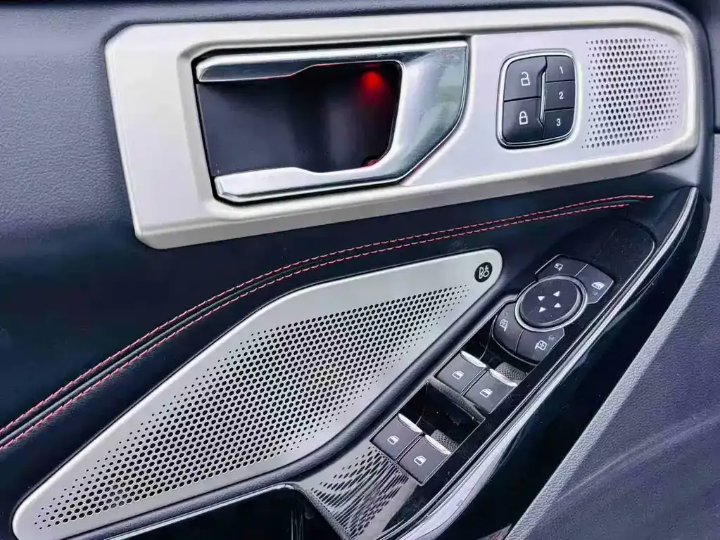 Ford Explorer 2021 из CN, фото 9
