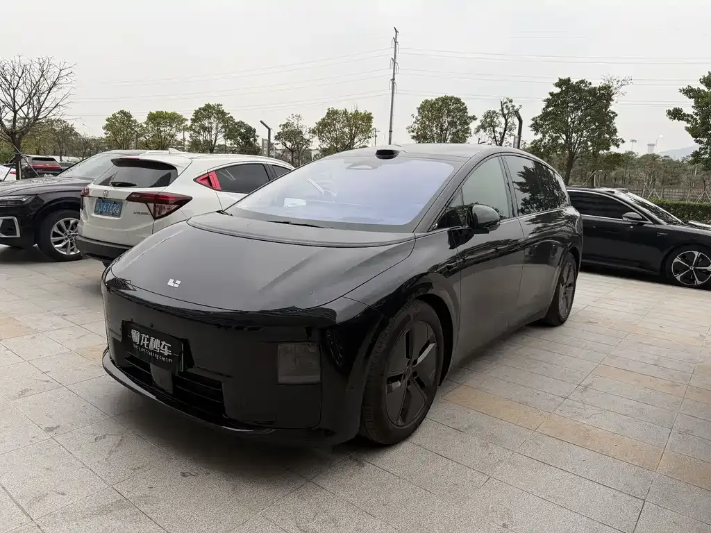 Li Auto i8 2025 из CN, фото 1
