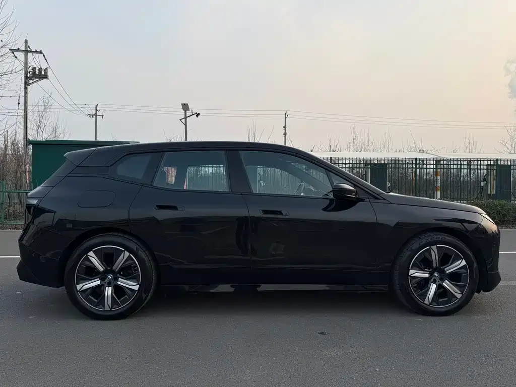 BMW iX 2023 из CN, фото 2