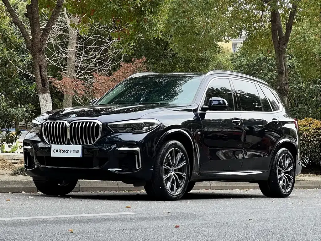 BMW X5 — фото 1