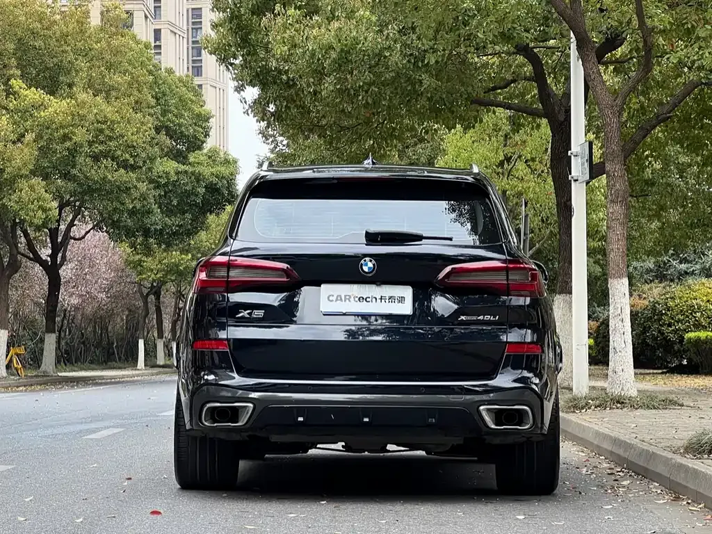 BMW X5 — фото 9