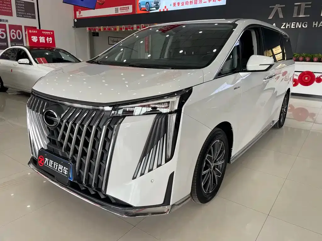 GAC Motor Trumpchi M8 — фото 1