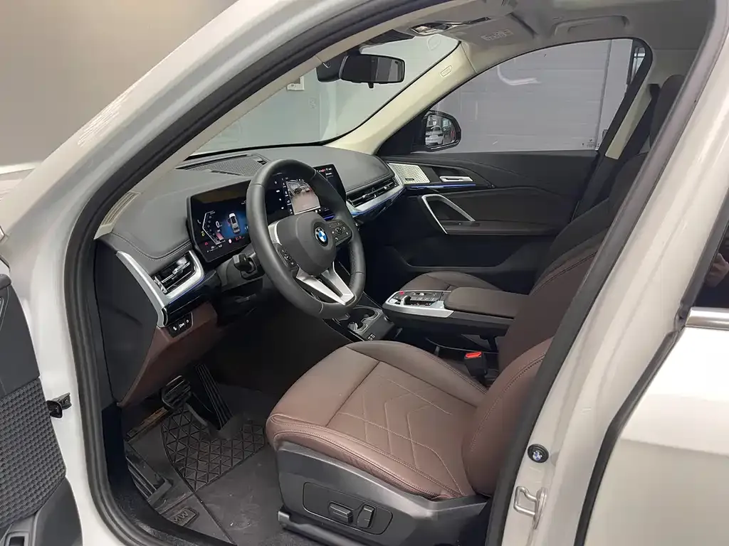 BMW X1 2024 из CN, фото 8