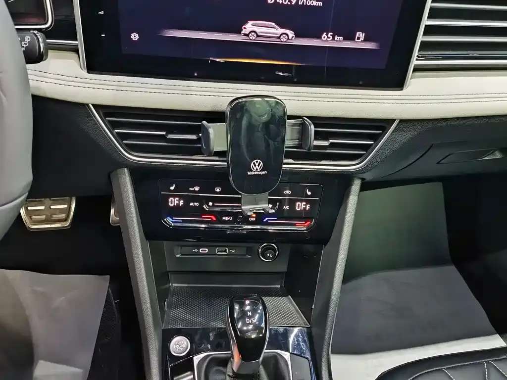 Volkswagen Tiguan L 2024 из CN, фото 2