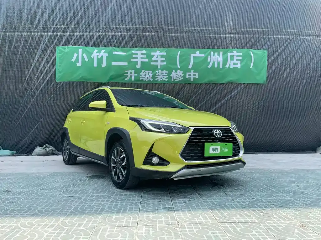 Toyota Yaris L — фото 10