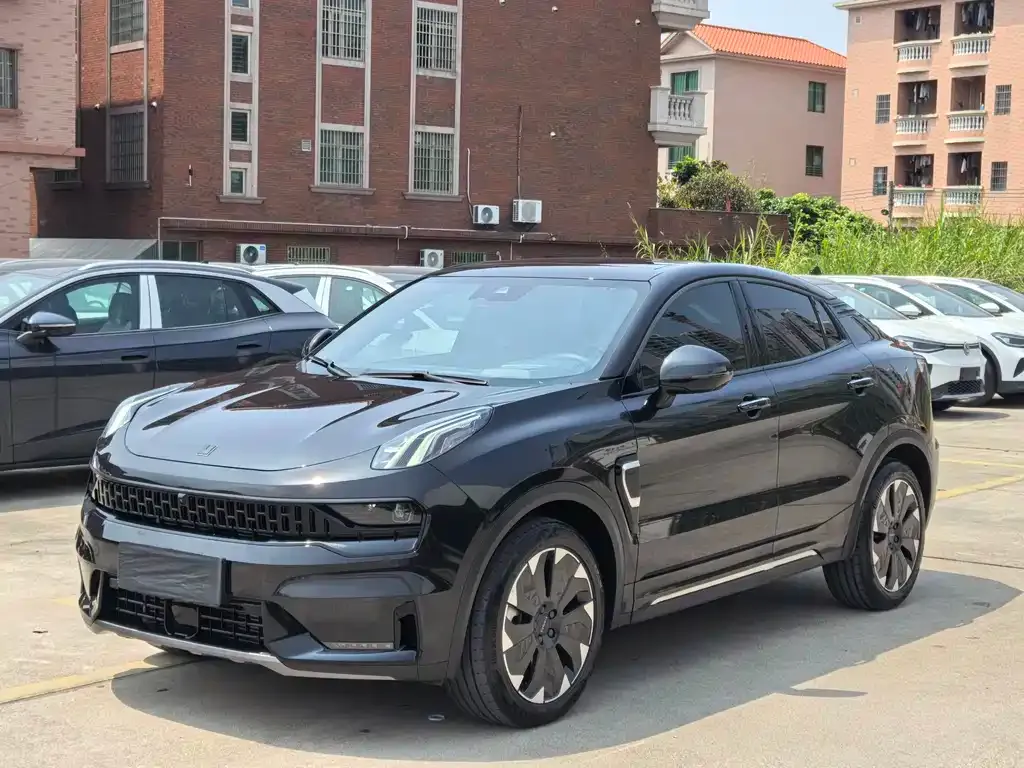 Lynk & Co 05 EM-P