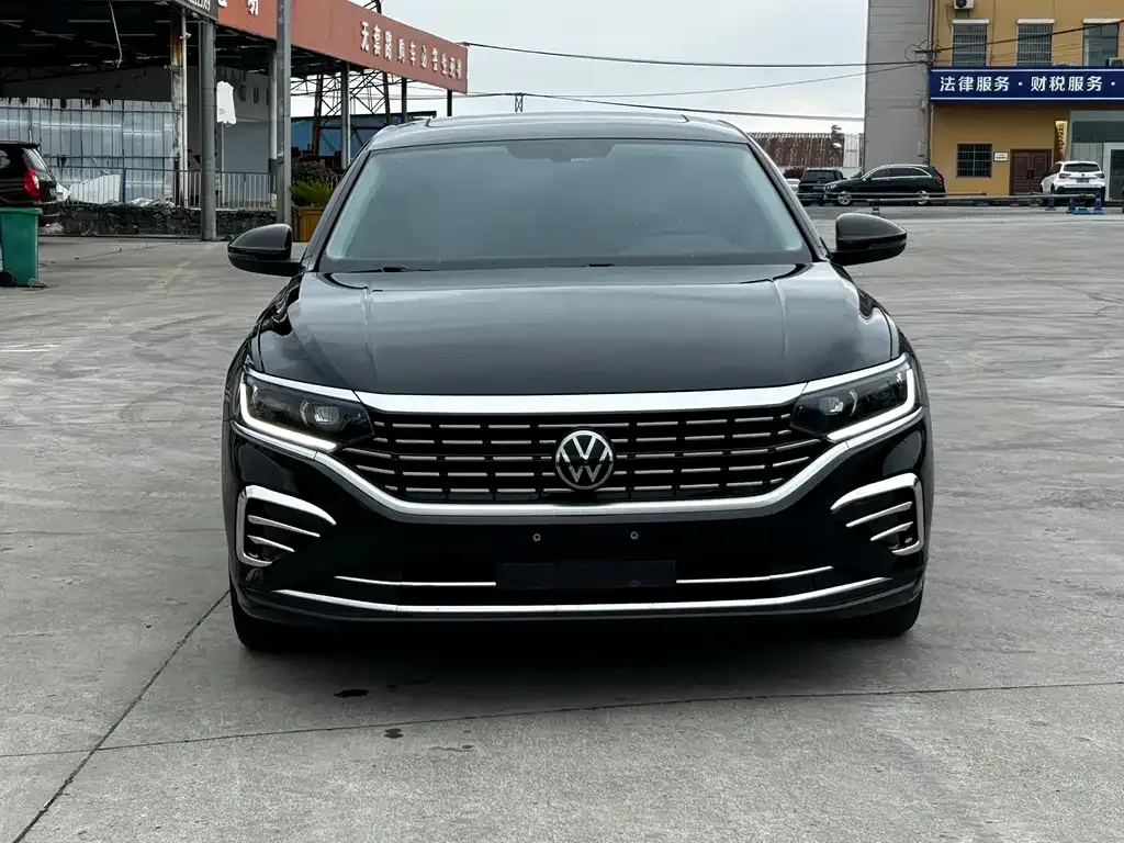 Volkswagen Passat — фото 9