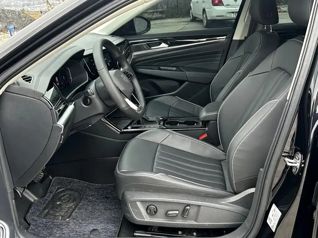 Volkswagen Passat — фото 8