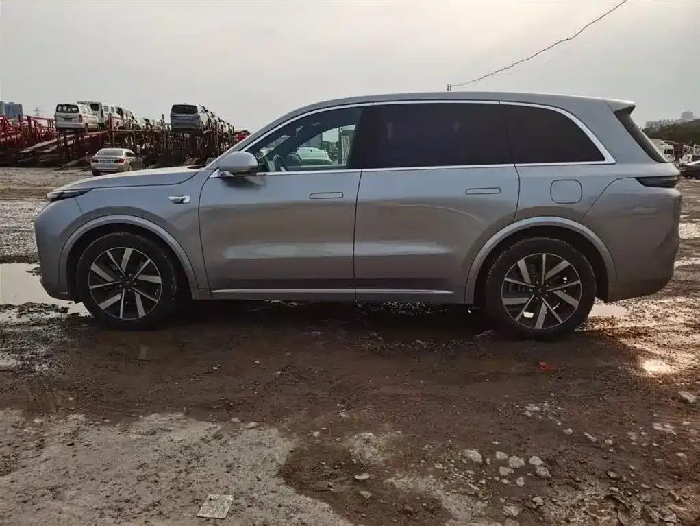 Li Auto L8 2024 из CN, фото 2