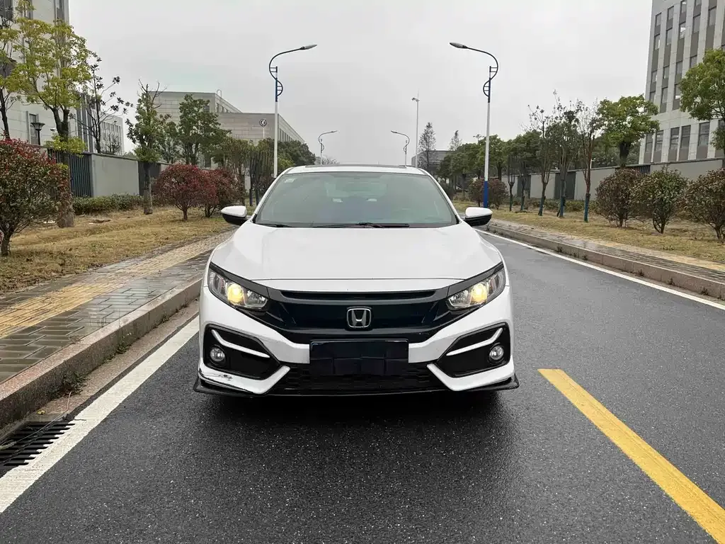 Honda Civic — фото 7