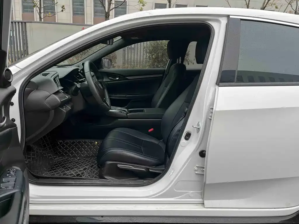 Honda Civic — фото 2