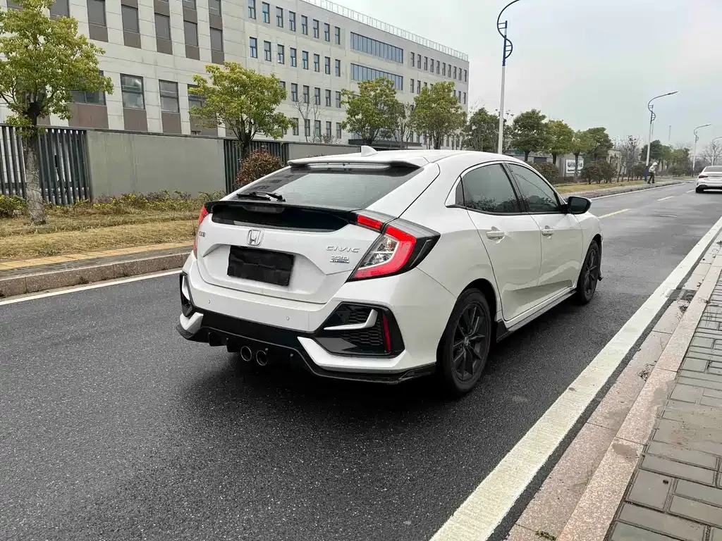 Honda Civic — фото 4