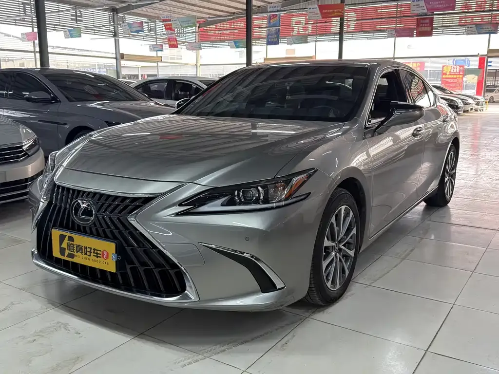 Lexus ES 2024 из CN, фото 1