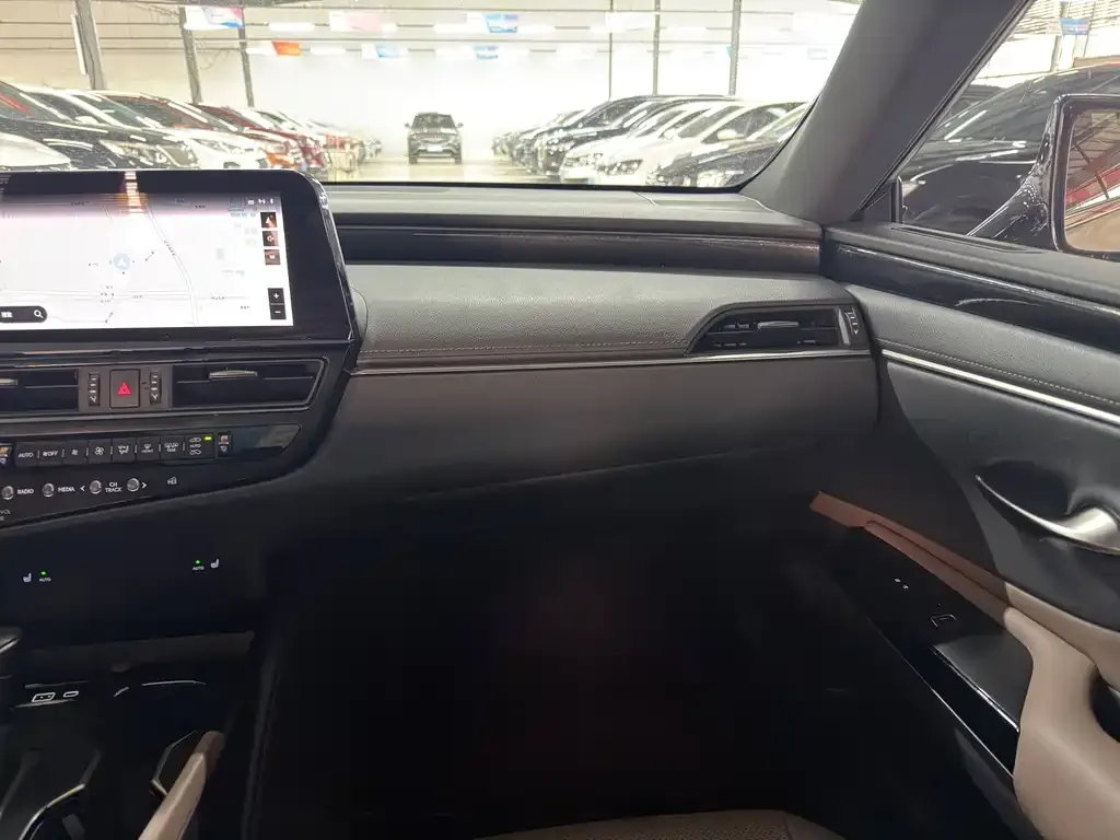 Lexus ES 2024 из CN, фото 5