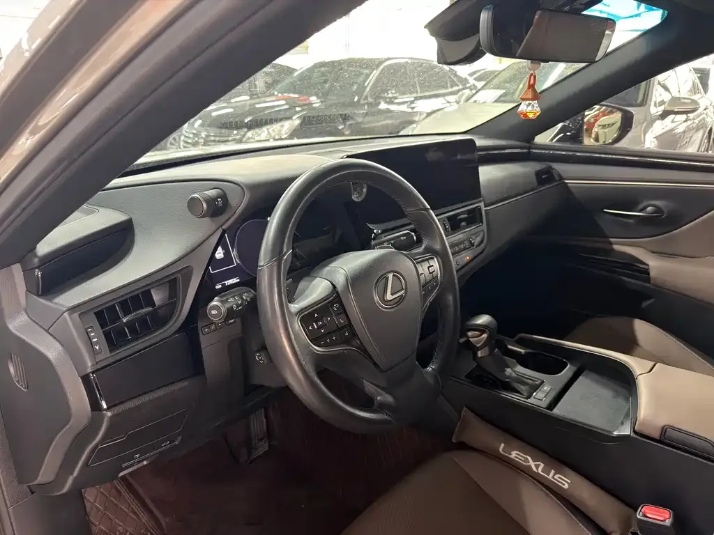 Lexus ES 2024 из CN, фото 6