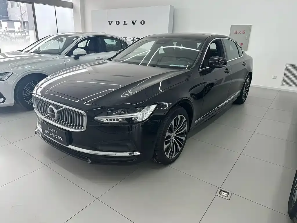 Volvo S90 2025 из CN, фото 1
