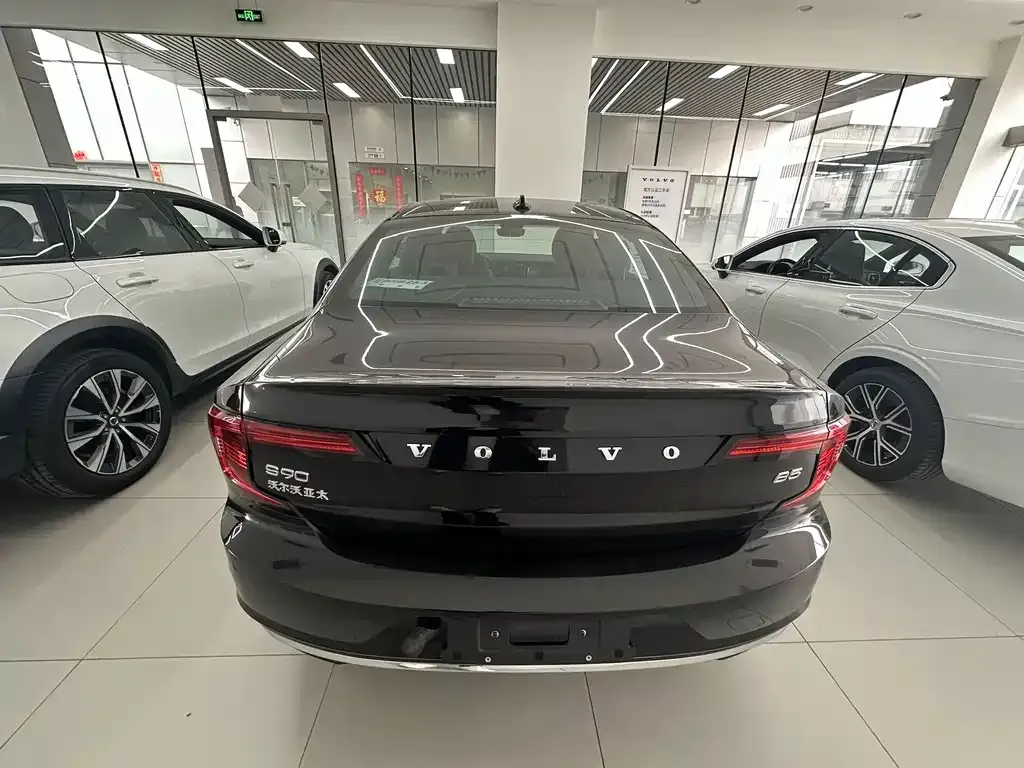 Volvo S90 2025 из CN, фото 4