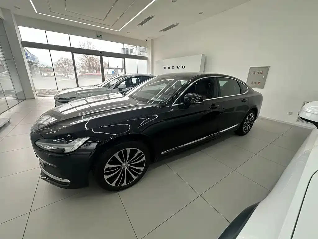 Volvo S90 2025 из CN, фото 2