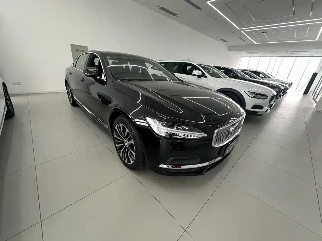 Volvo S90 2025 из CN, фото 3