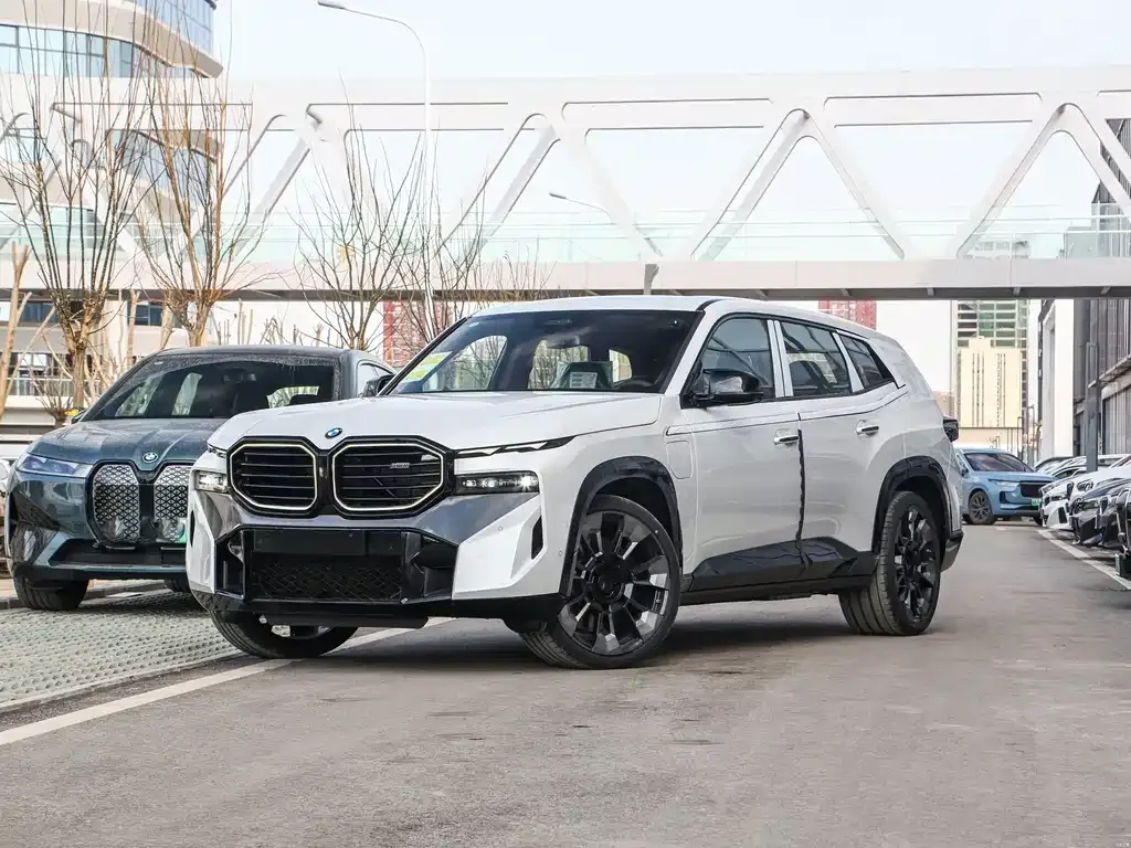 BMW XM