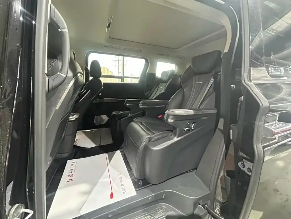 Hongqi HQ9 PHEV 2024 из CN, фото 4
